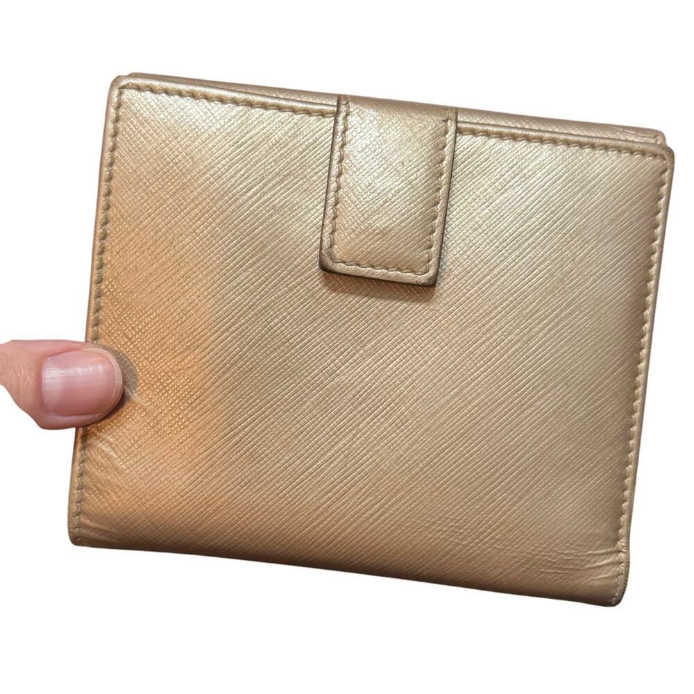 Auth Salvatore Ferragamo Rose Gold Gancini Leather Compact Wallet - Picture 2 of 16